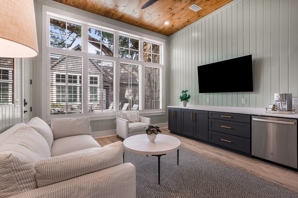 Private Living Room with Premium Sleeper Cottage D