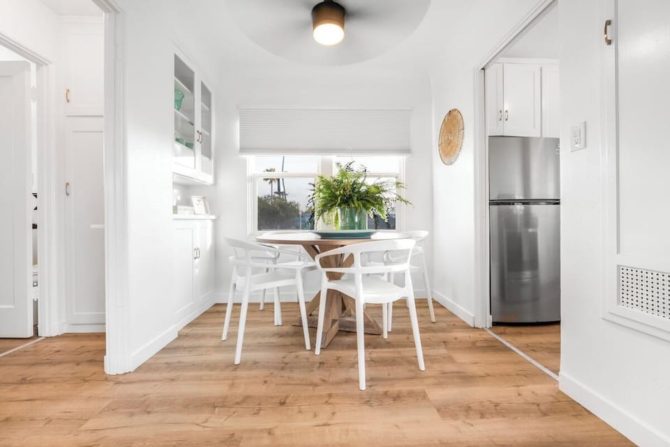 Escape to Paradise: Your Private Vacation Rental Awaits! Dining area off the kitchen with great natural light!