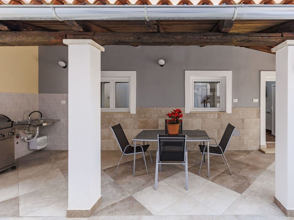 Flooring, Floor, Furniture, Ceiling, Interior Design, Chair, Door, Room, Apartment, Tile