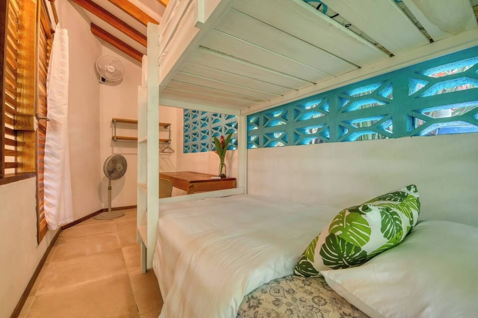 Room 2 (2)