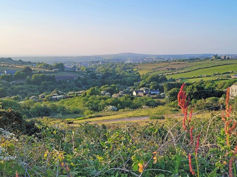 Surrounding area | Goonearl Cottage, Redruth