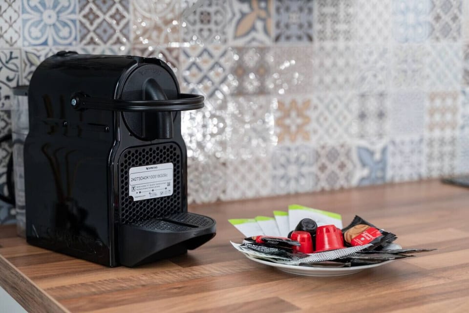 Coffee Machine | Book Now with RENTUJEMY.COM