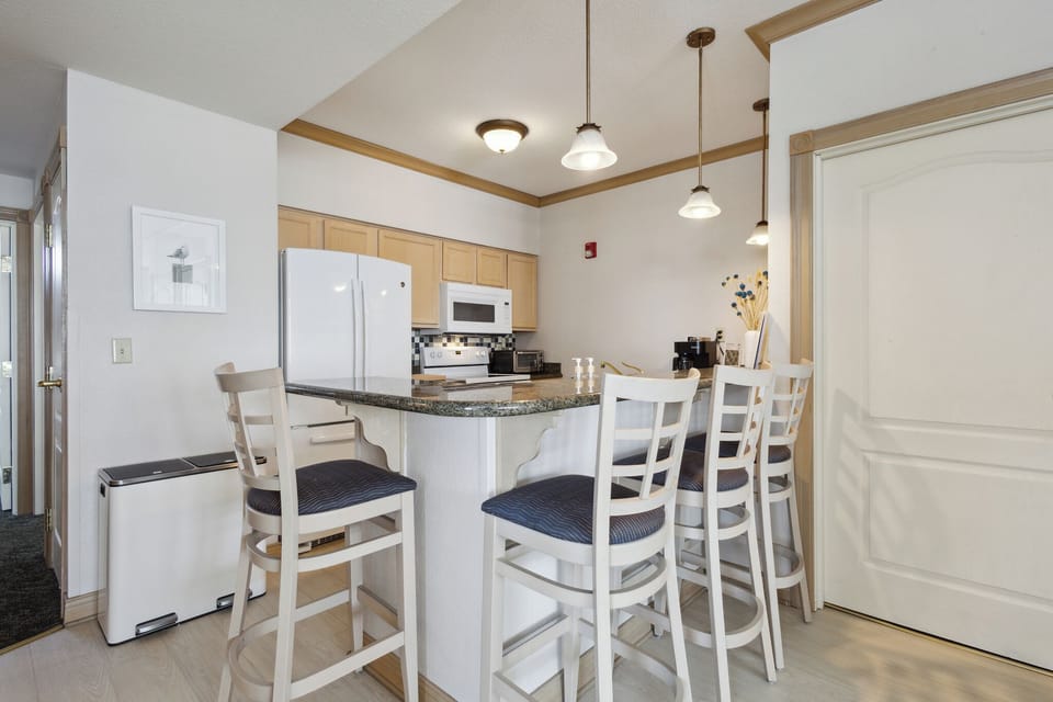 Kitchen Area Seating