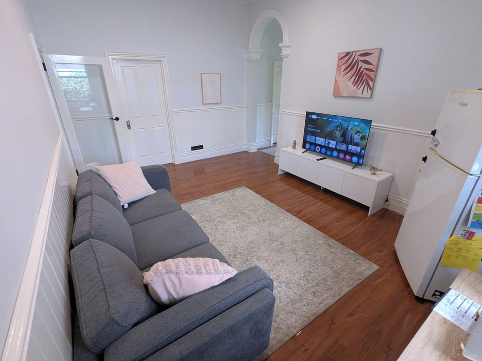 2nd lounge