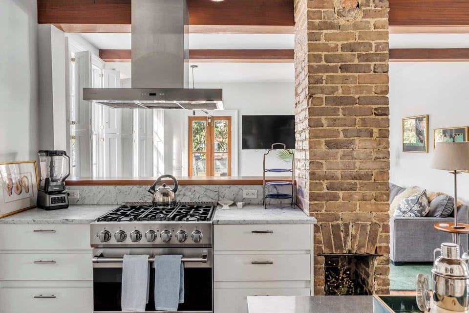 Modern Chiefs Kitchen 