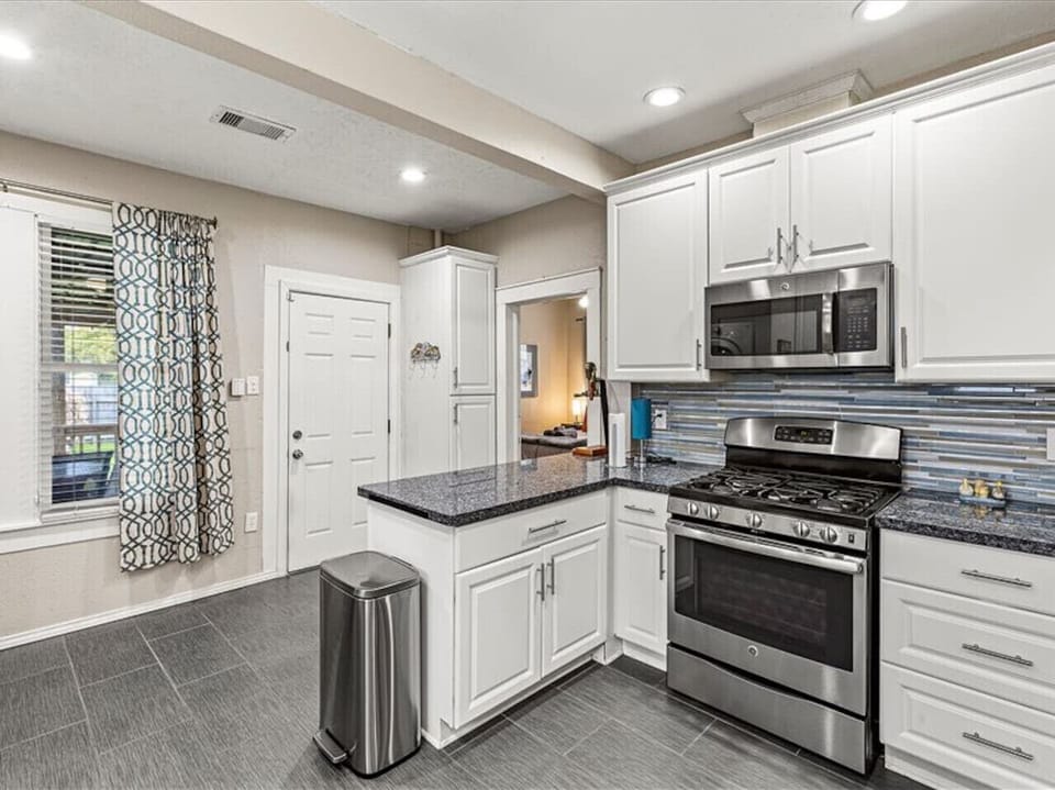 A kitchen perfect for preparing meals for the family!