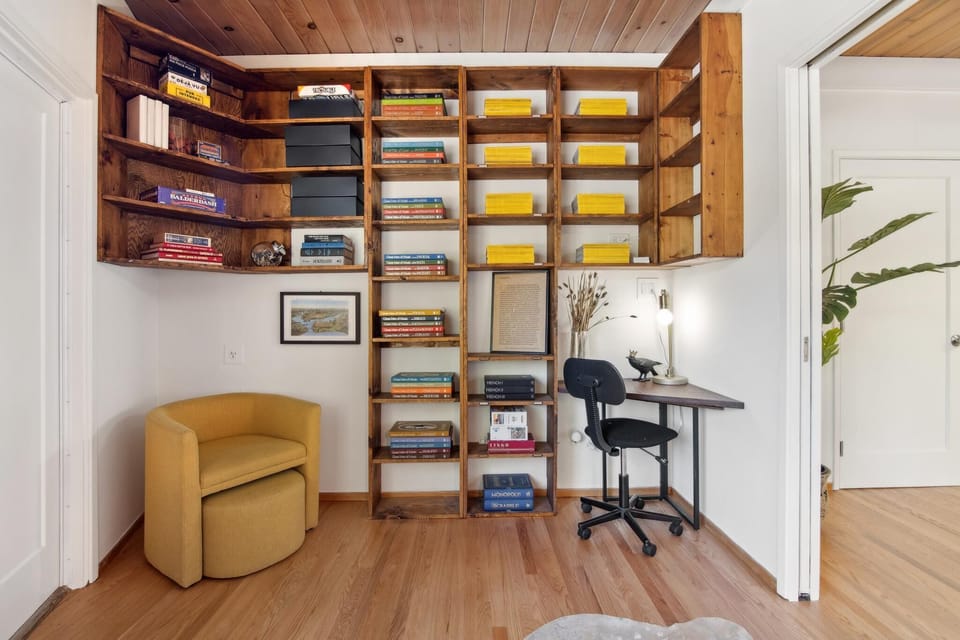 Stay productive or simply relax—this cozy nook has it all.