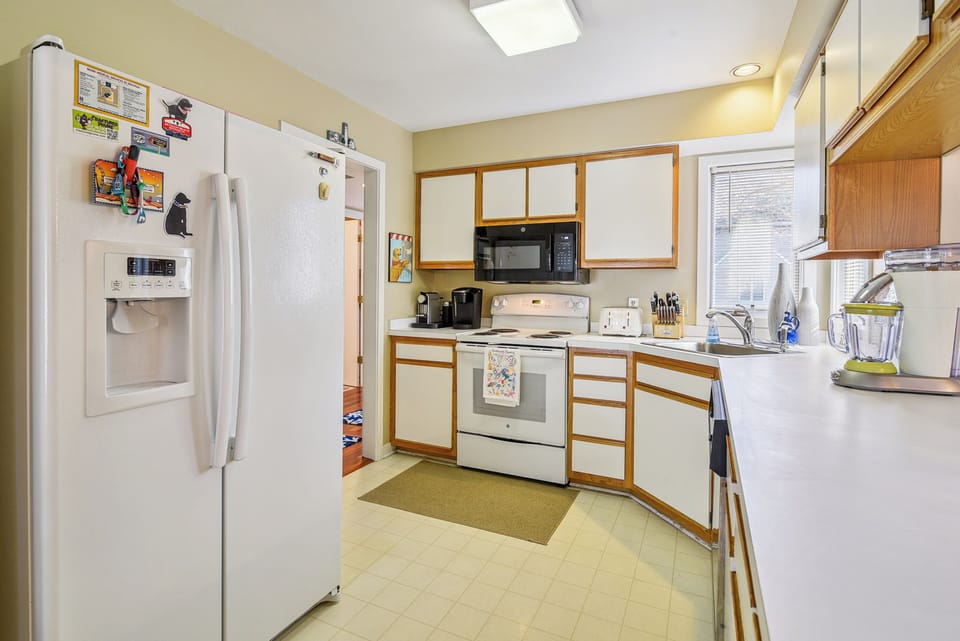 Main Level,Kitchen,