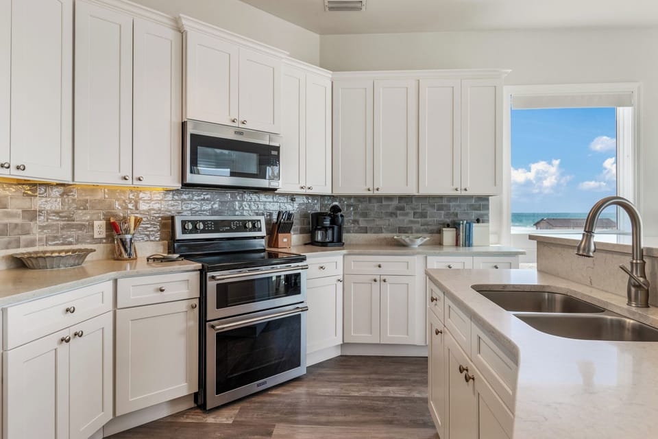 Kitchen - Floor 1
