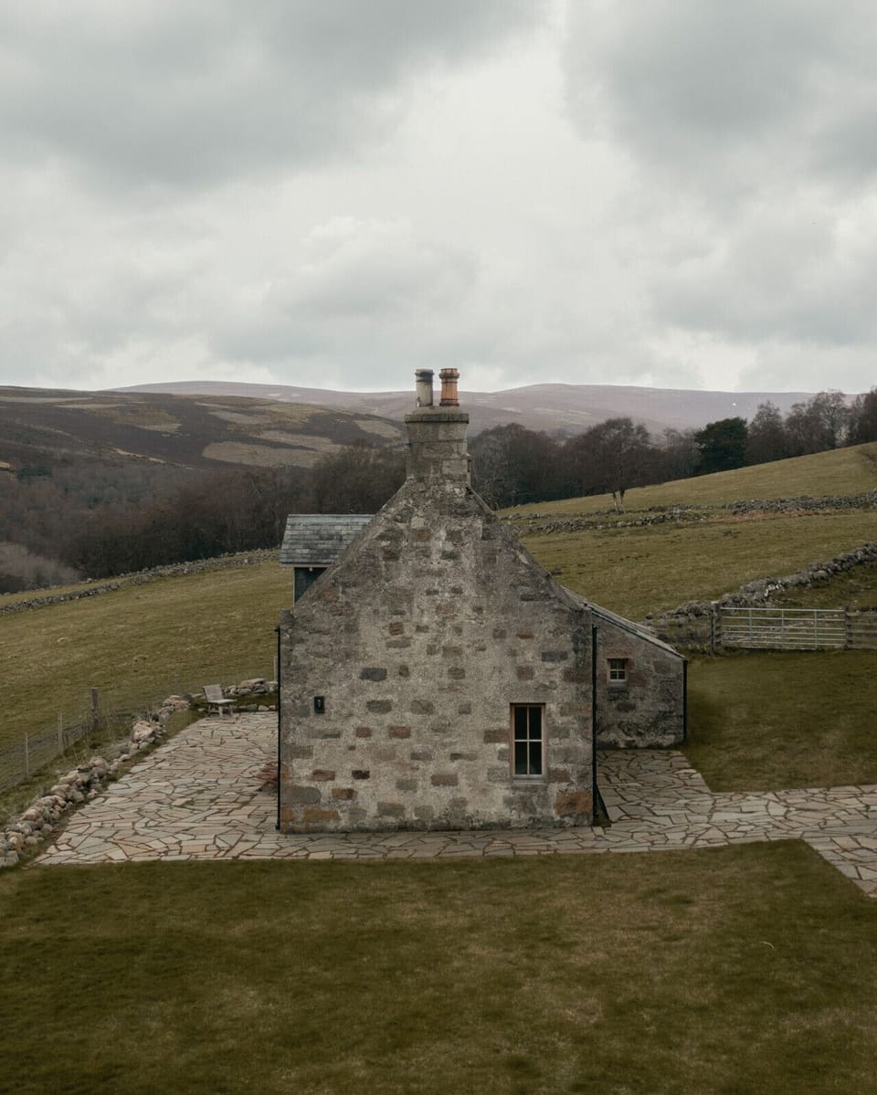 External view of Inverenzie Cottage