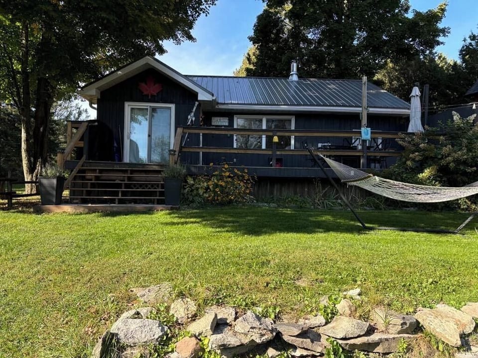 Waterside yard