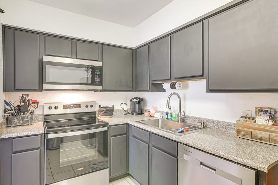 Kitchen | Central Air Conditioning | Keurig Coffee Maker