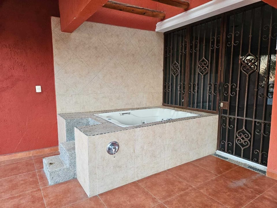 Indoor spa tub