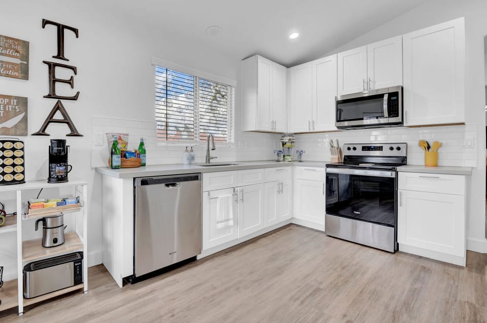 The fully equipped kitchen is perfect for home-cooked meals- just like at home!
