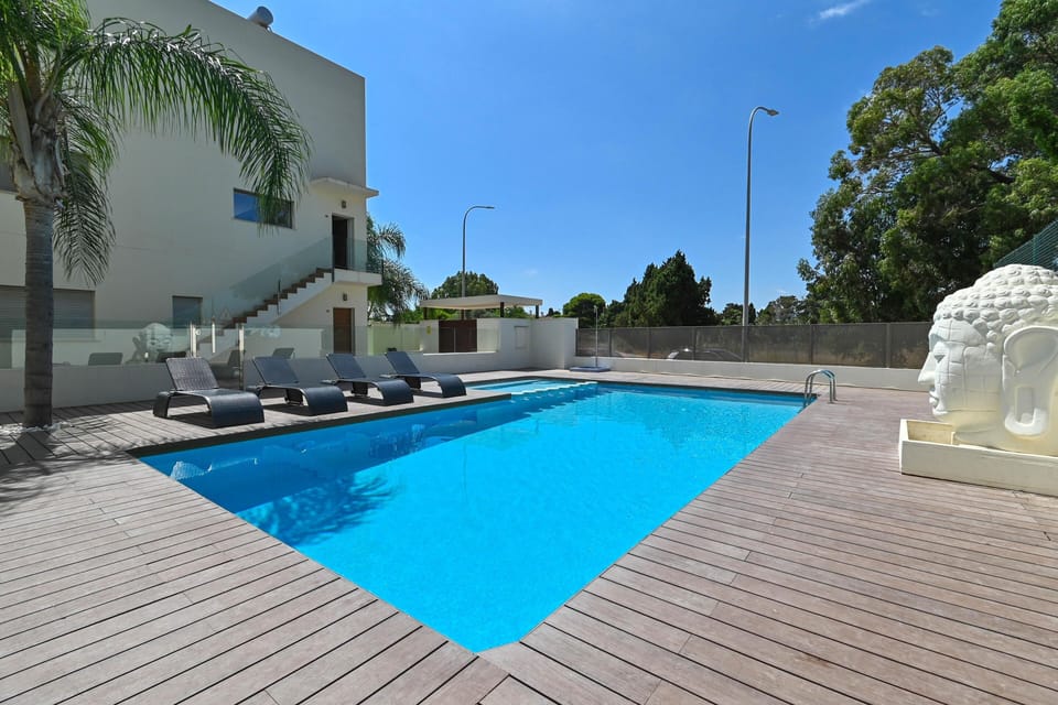 Communal swimming pool