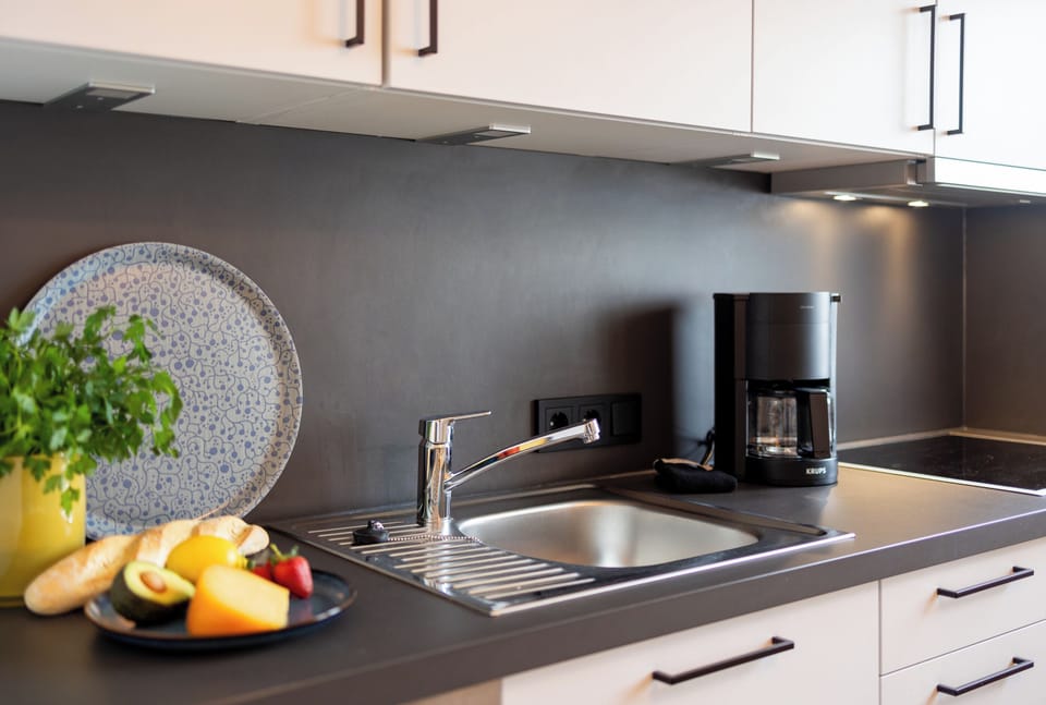 Apartment Wellengang Wittdün/Amrum   Sink and coffee machine