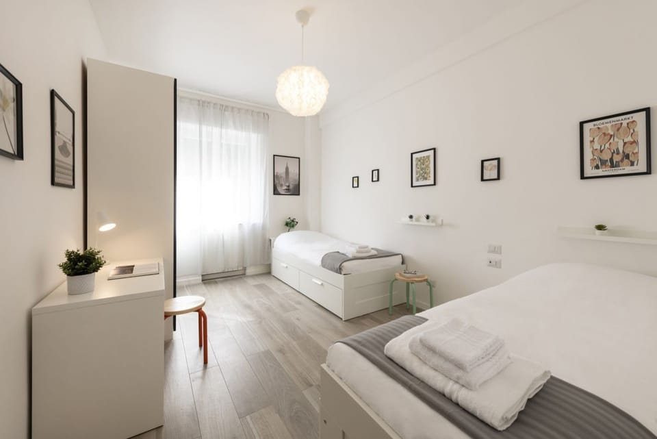 Caracciolo, 28 – Apartment in an ideal location Apartment in Milan