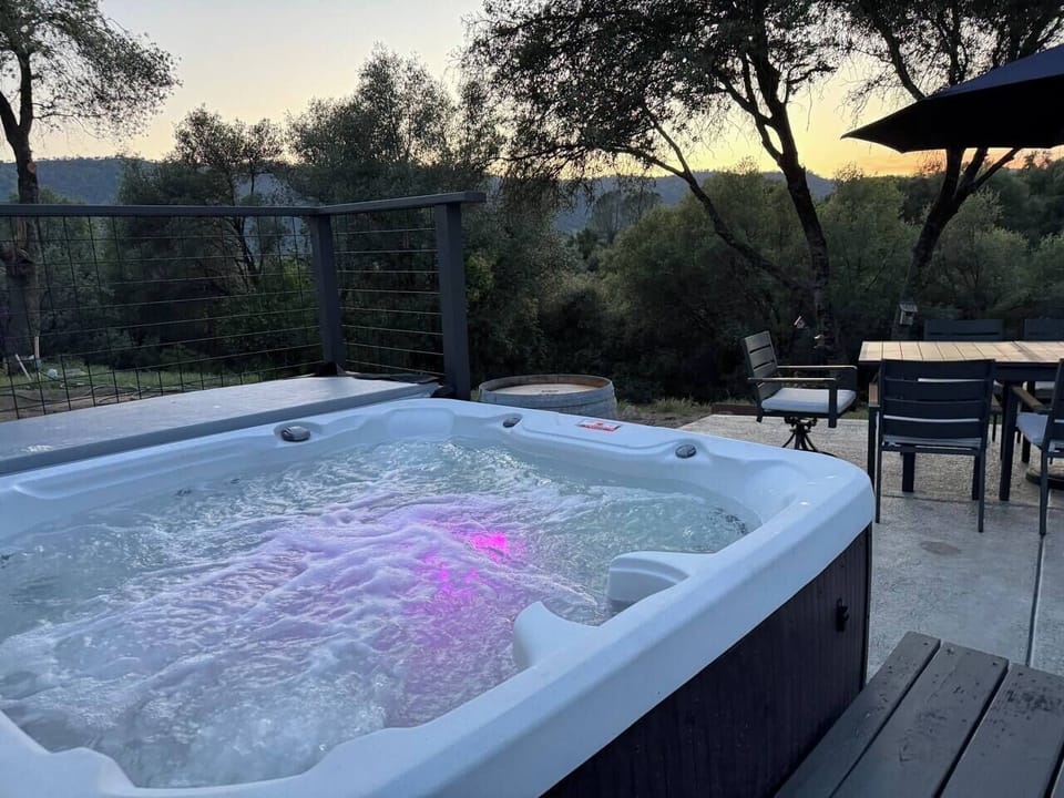 Salt water hot tub system