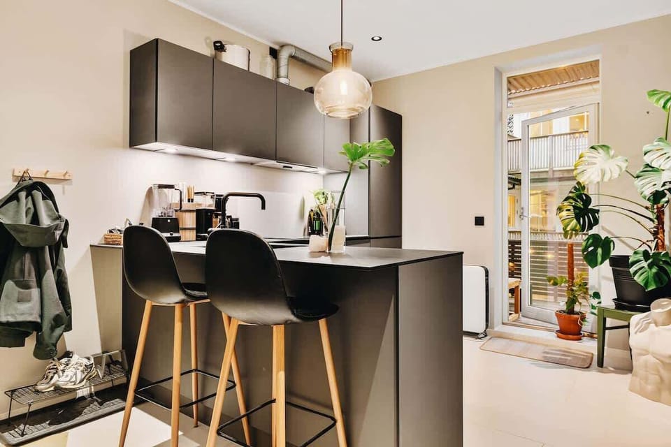 A kitchen designed for both culinary joy and social gatherings