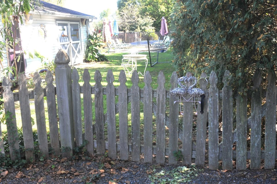 Park on the right side of the gate.  Go through gate to access cottage and pool
