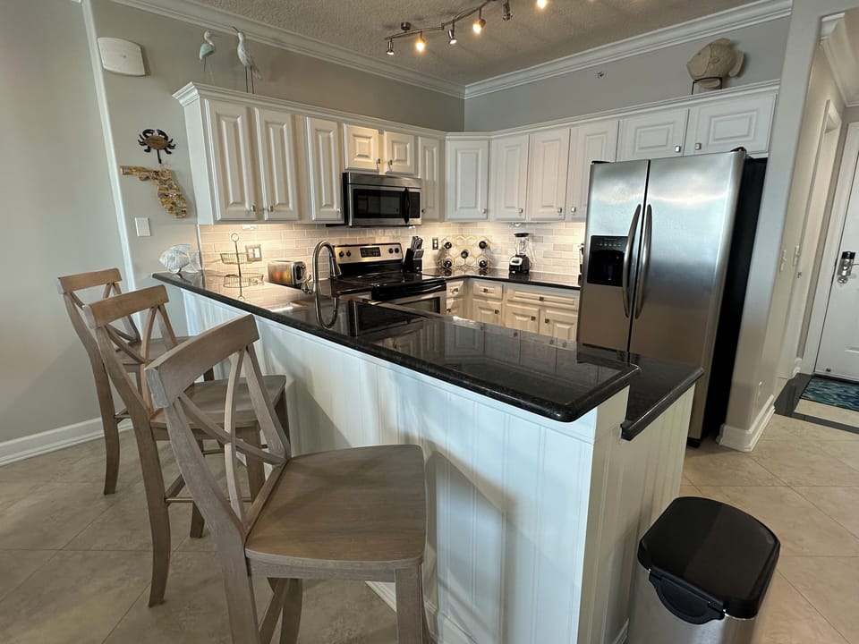 Gourmet kitchen with granite counters