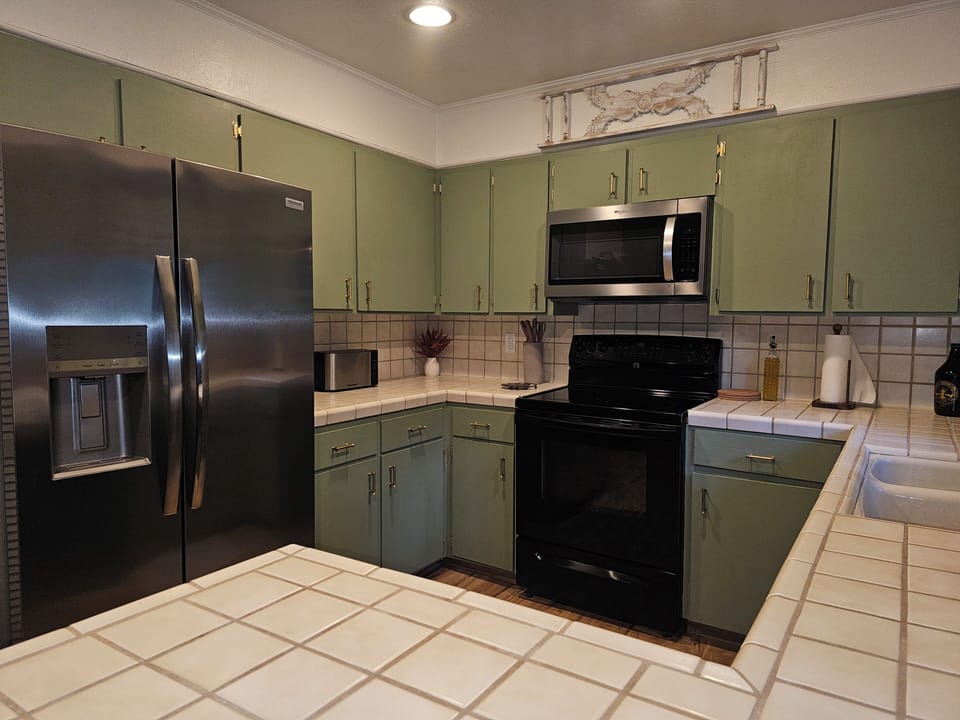 Kitchen - fully stocked