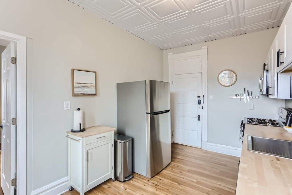 Upgraded stainless steel appliances to satisfy all of your cooking and baking needs 
