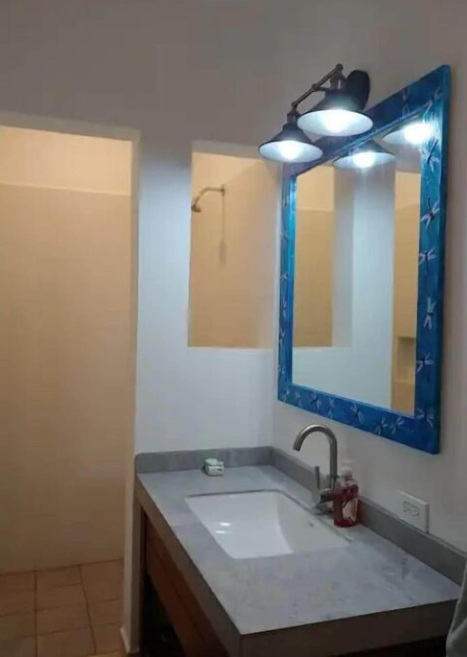 the two bathrooms are the same with hot water
