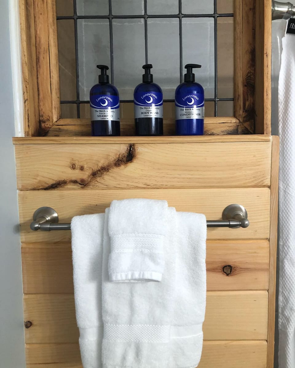 Bathroom amenities
