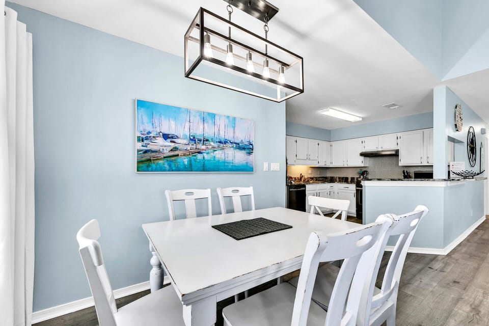 Dining Room Table With Seating for 6