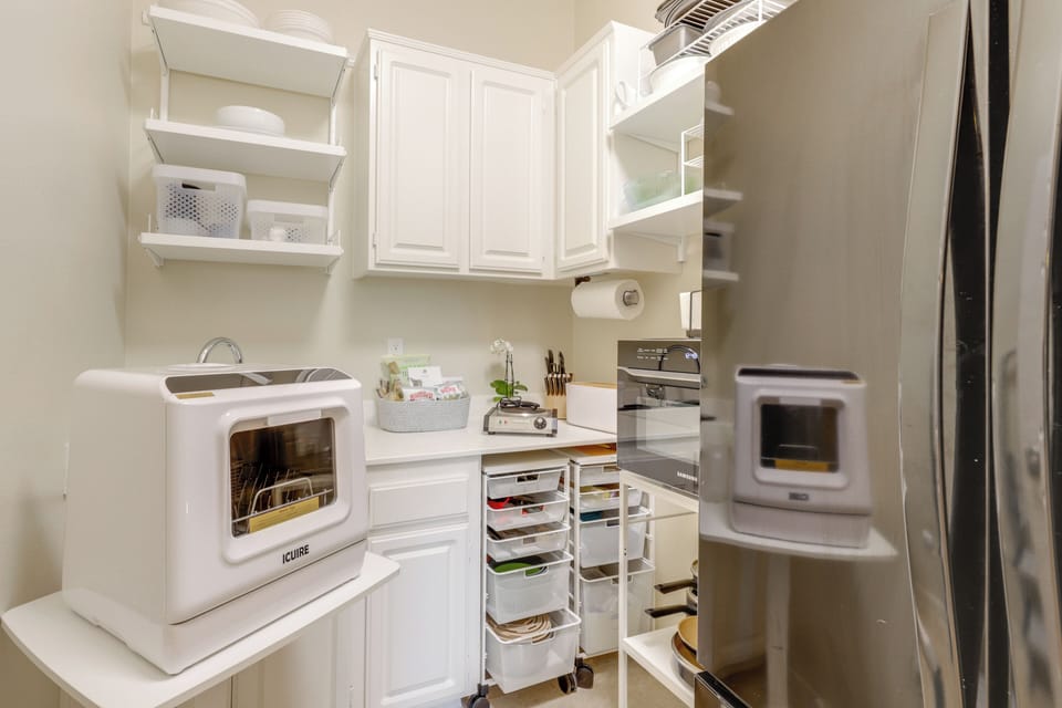 Kitchenette | Spices & Oil