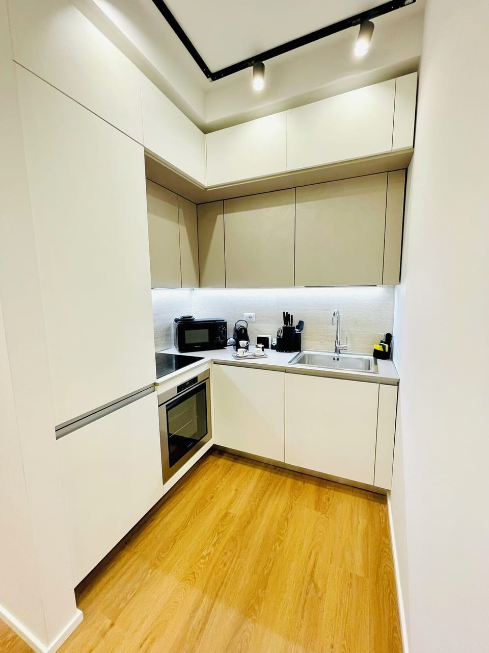 Kitchen (2)