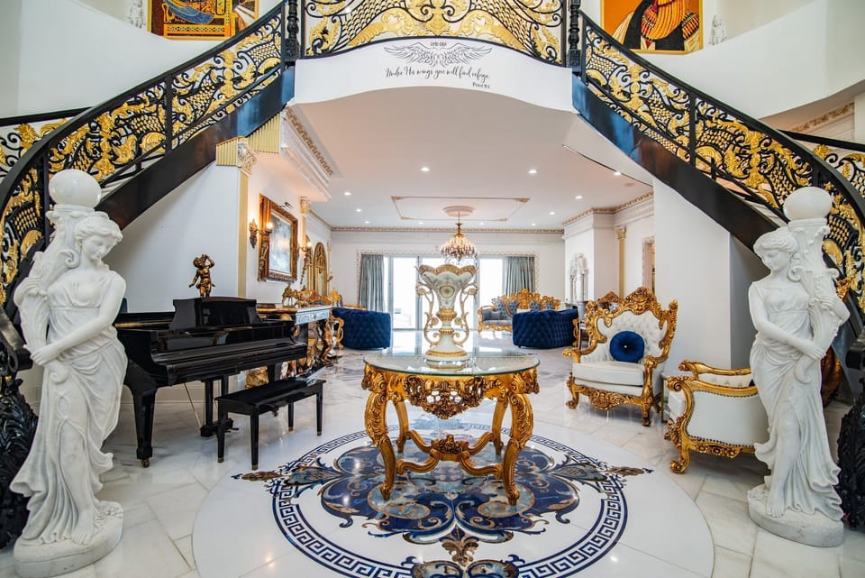 Ocean Palace, 5BR Oceanfront Luxury Retreat House in South Carolina
