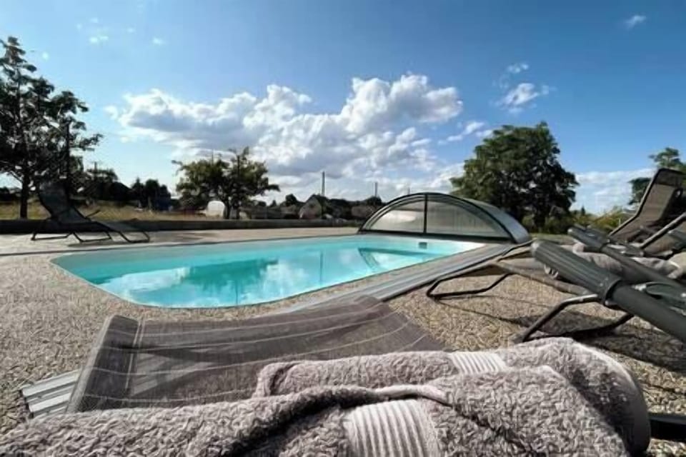 Swimming pool (2)