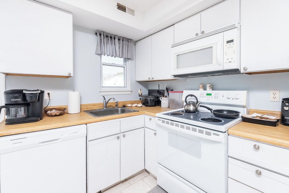 large kitchen 2