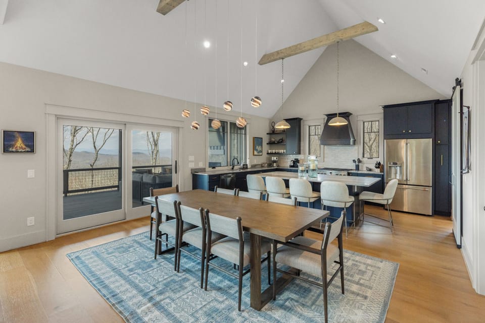 Dining/Kitchen