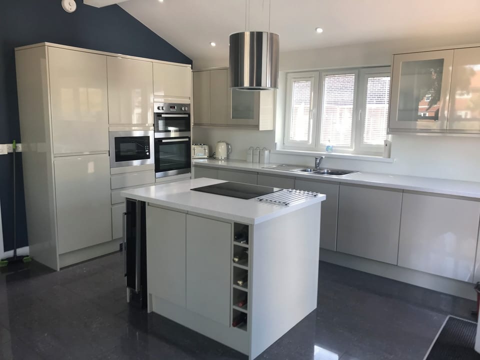 Fully equipped integrated kitchen