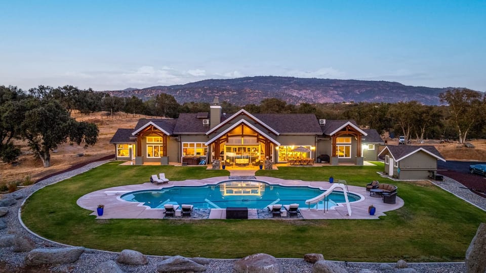 125 acres all to yourself