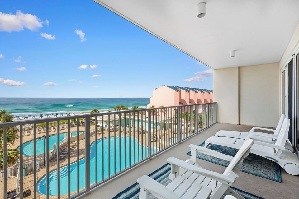 Tides 304 Balcony
