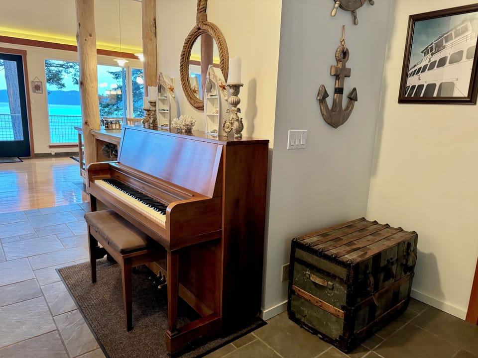 It's rare to find a piano in a vacation home! A very special piece.