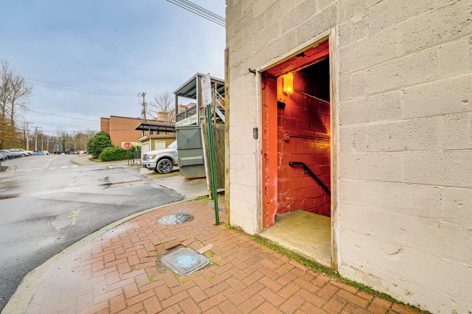 Unit Entrance