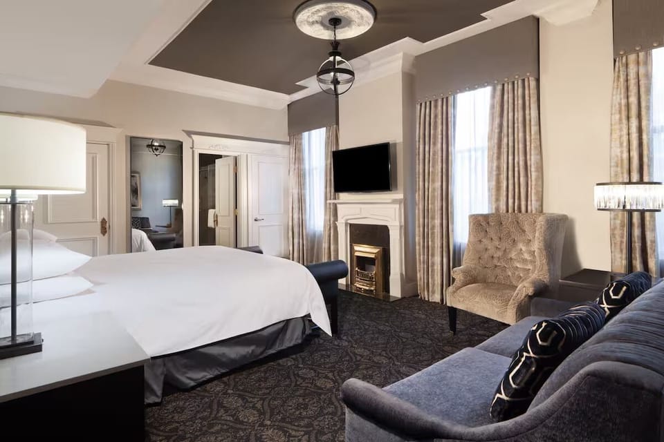 Unit with King size bed