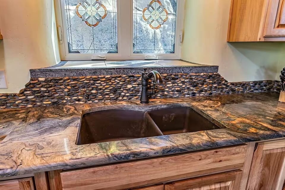 Kitchen sink