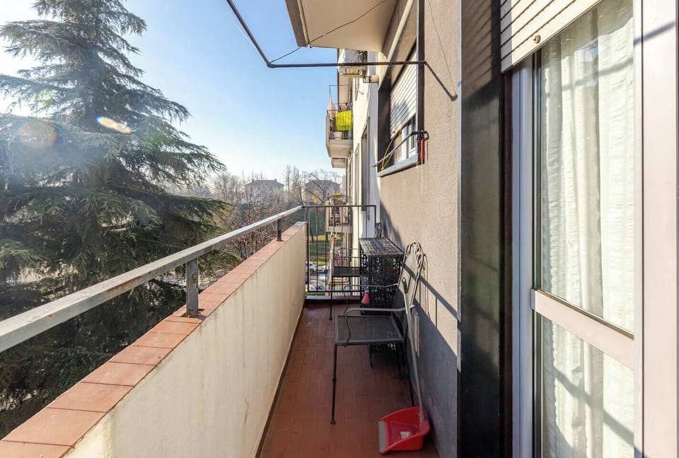 Balcony (1)