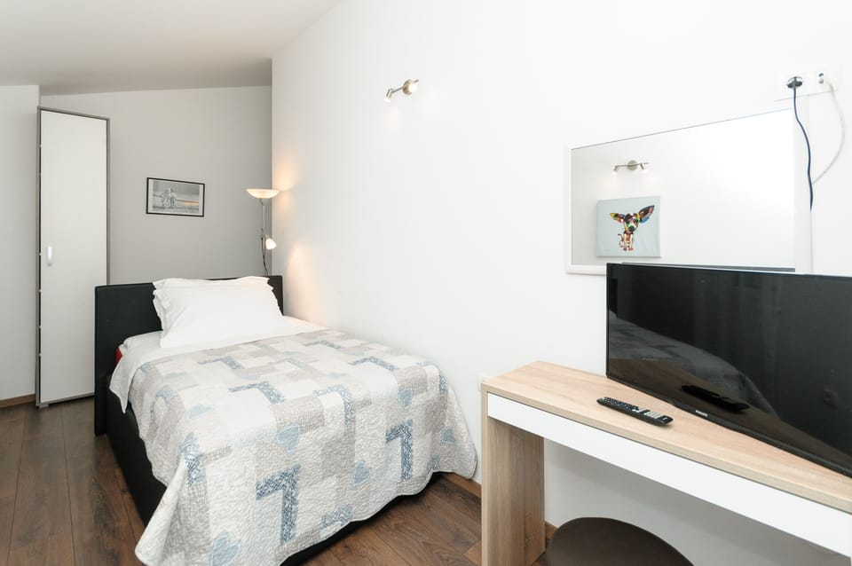 Bedroom 5