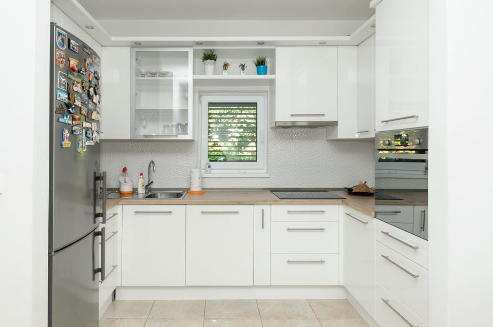 Kitchen 1