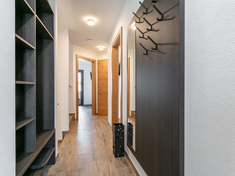 Entrance / Reception