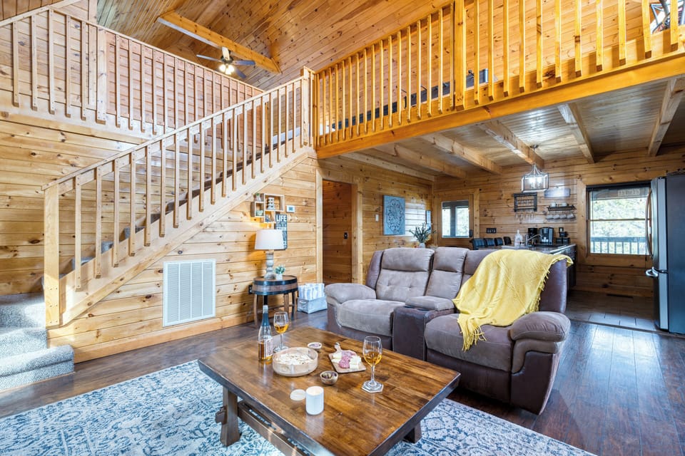 Open layout concept offers seamless transitions from the living area to the dining room/kitchen.