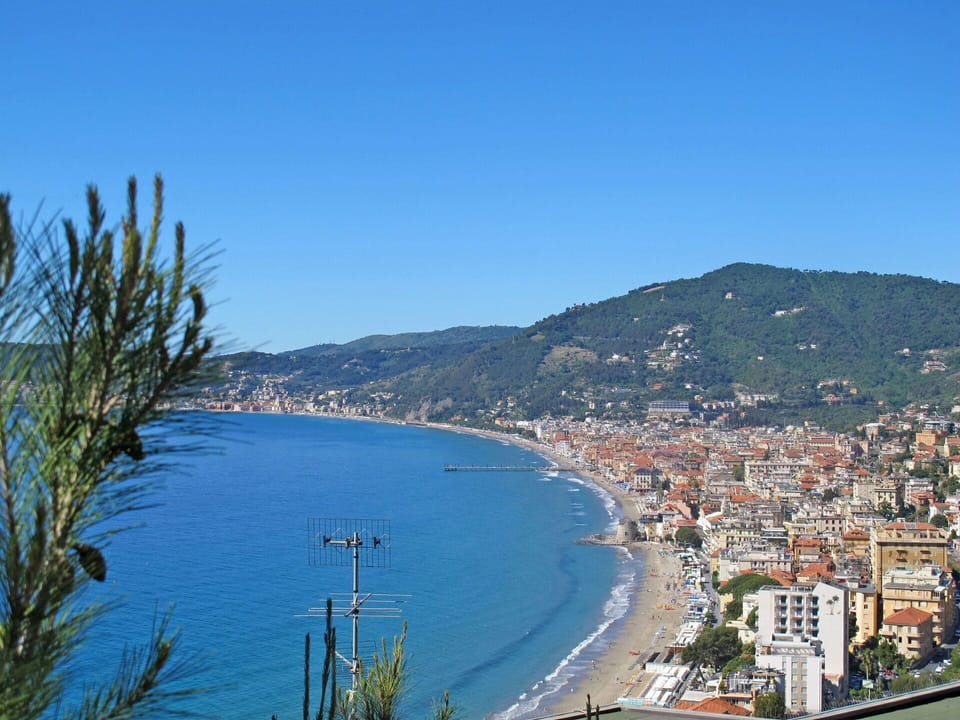 Blue, Coast, Body Of Water, Coastal And Oceanic Landforms, Sea, Beach, Horizon, Shore, Summer, Waterway