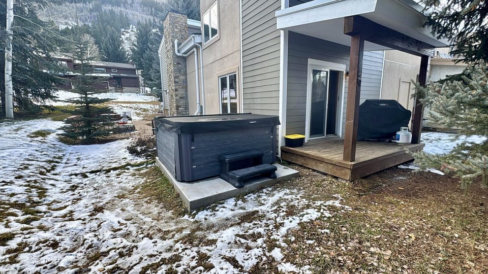 Brand new PRIVATE hot tub!